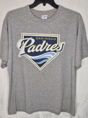 Vintage Majestic San Diego Padres Petco Park T-Shirt XL